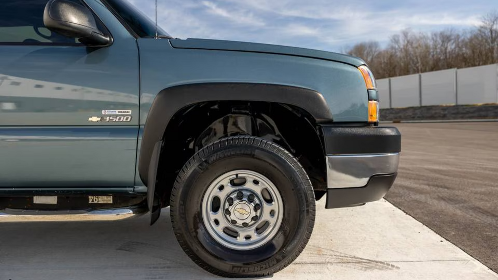 2006 Chevrolet Silverado 3500 Duramax crew cab front quarter panel