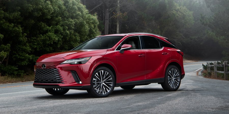Lexus High Rider Comparison: Toyota Grand Highlander Hybrid vs. Lexus RX Hybrid