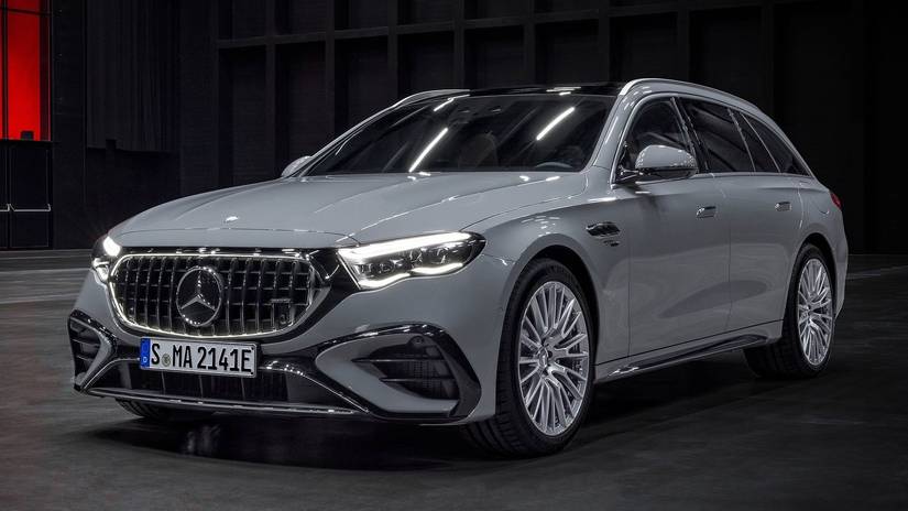 Front 3/4 view of a 2024 Mercedes-AMG E53 Hybrid 4Matic+ Estate