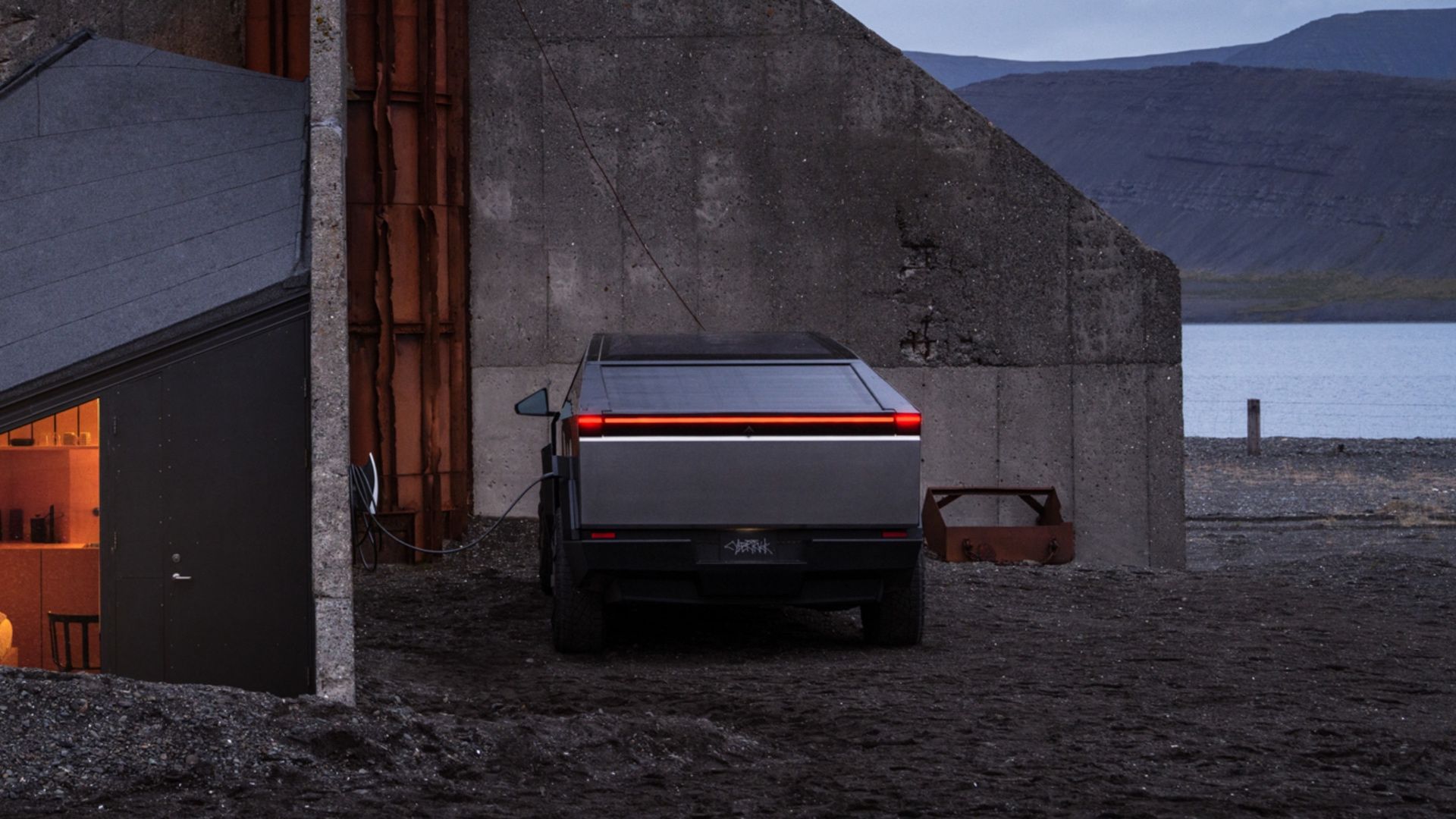 Watch Crew Retrieve Submerged Tesla Cybertruck From Harbor