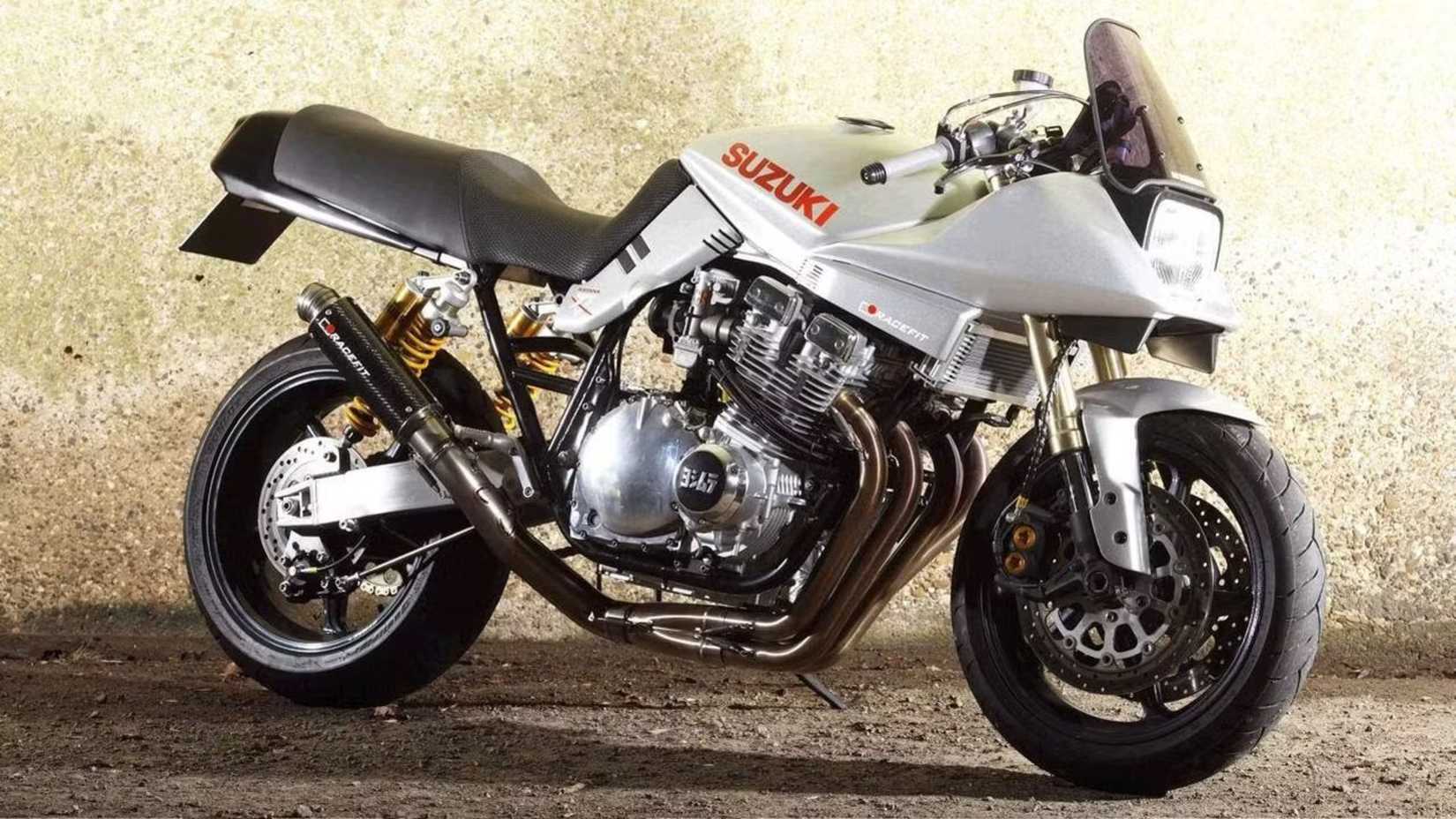 Katana Suzuki 1980