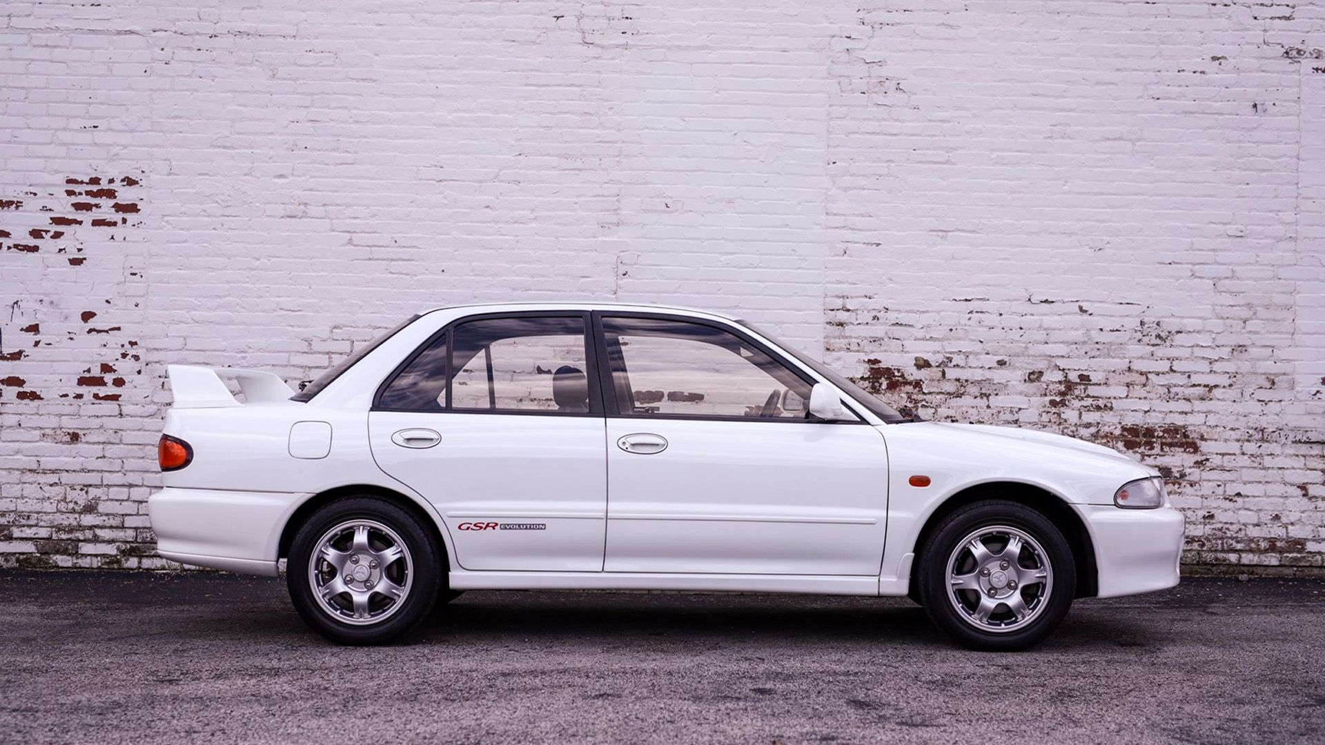 History Of The Mitsubishi Lancer Evolution Explained