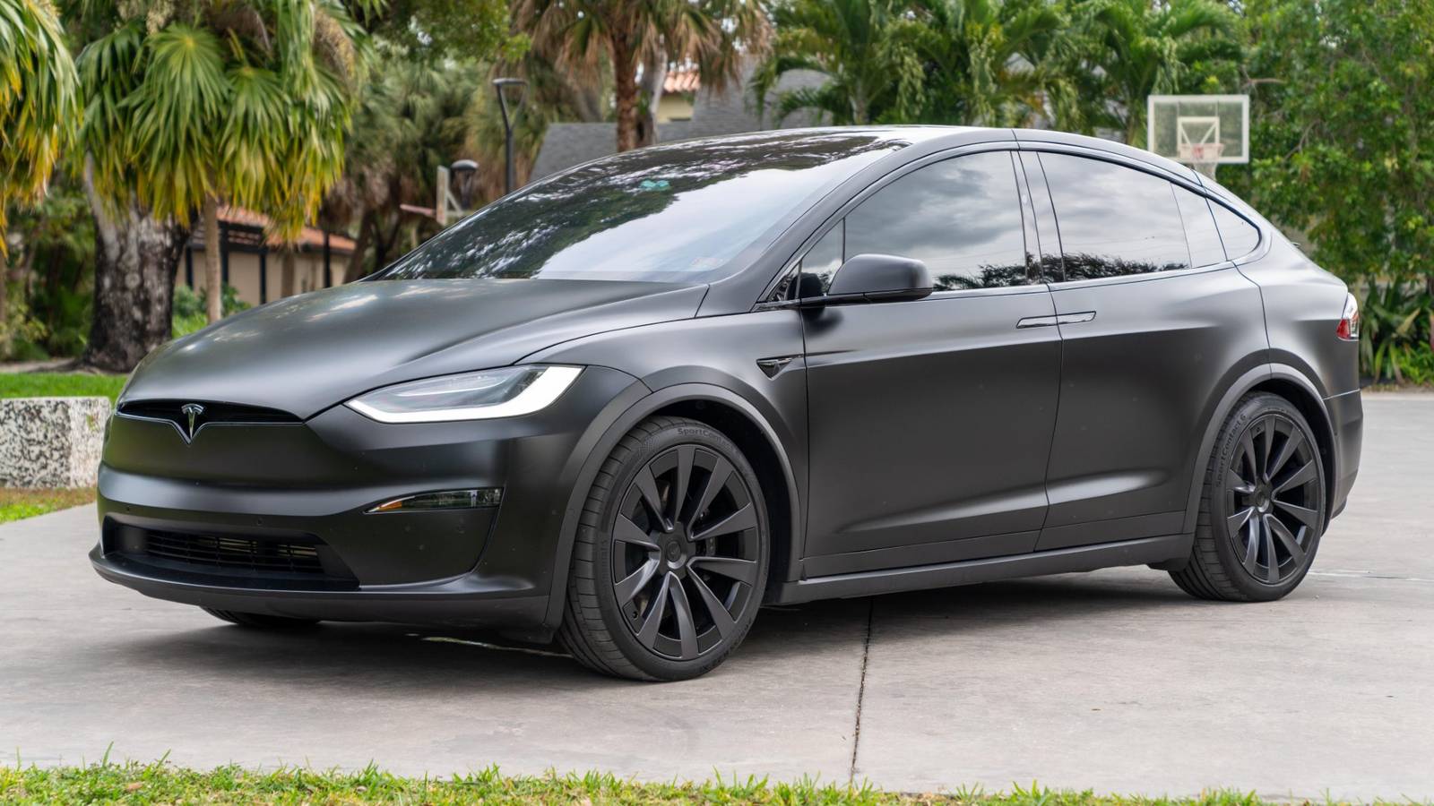 Model X Solid Black