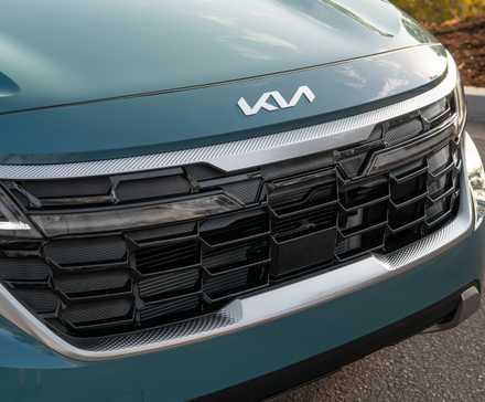 Front fascia of the 2024 Kia Seltos
