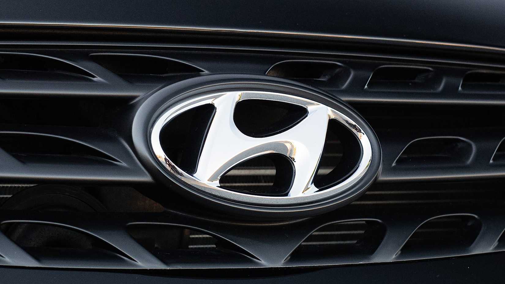 Hyundai badge from 2012 Hyundai Genesis Coupe 3.8 R-Spec In black