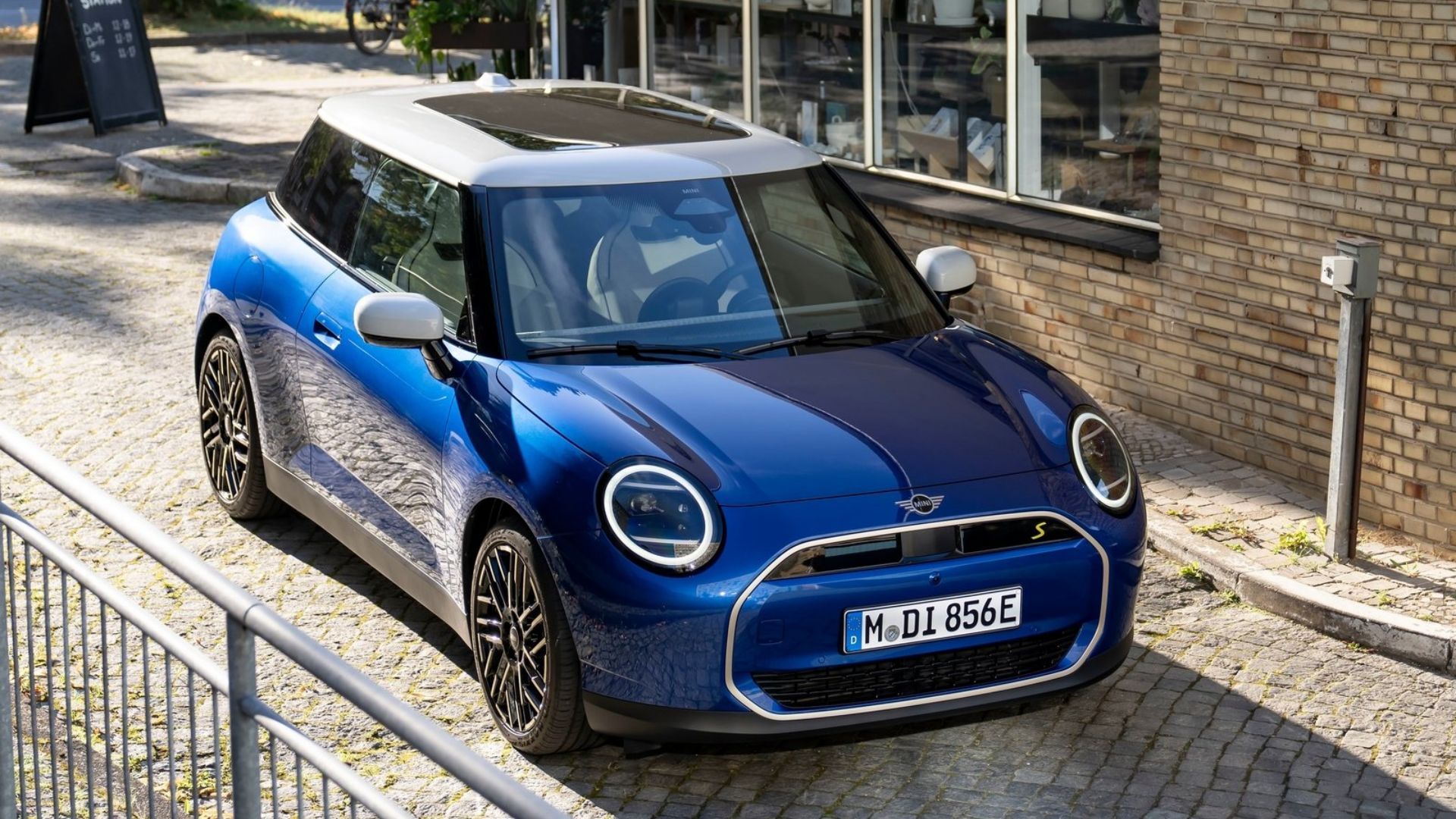 Mini’s Next-Gen Electric Vehicles May Go Rear-Wheel Drive