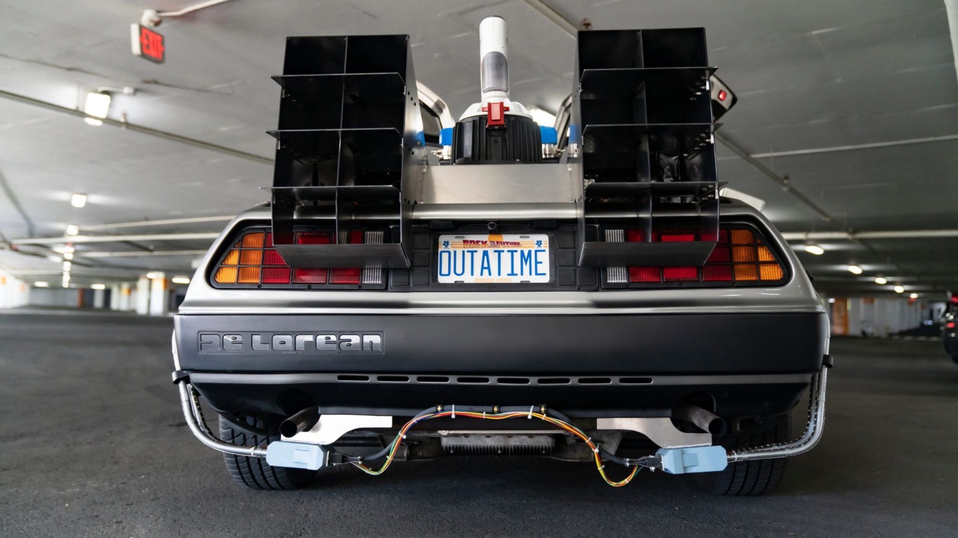 10 Things You Need To Know About The Back To The Future DeLorean Time ...