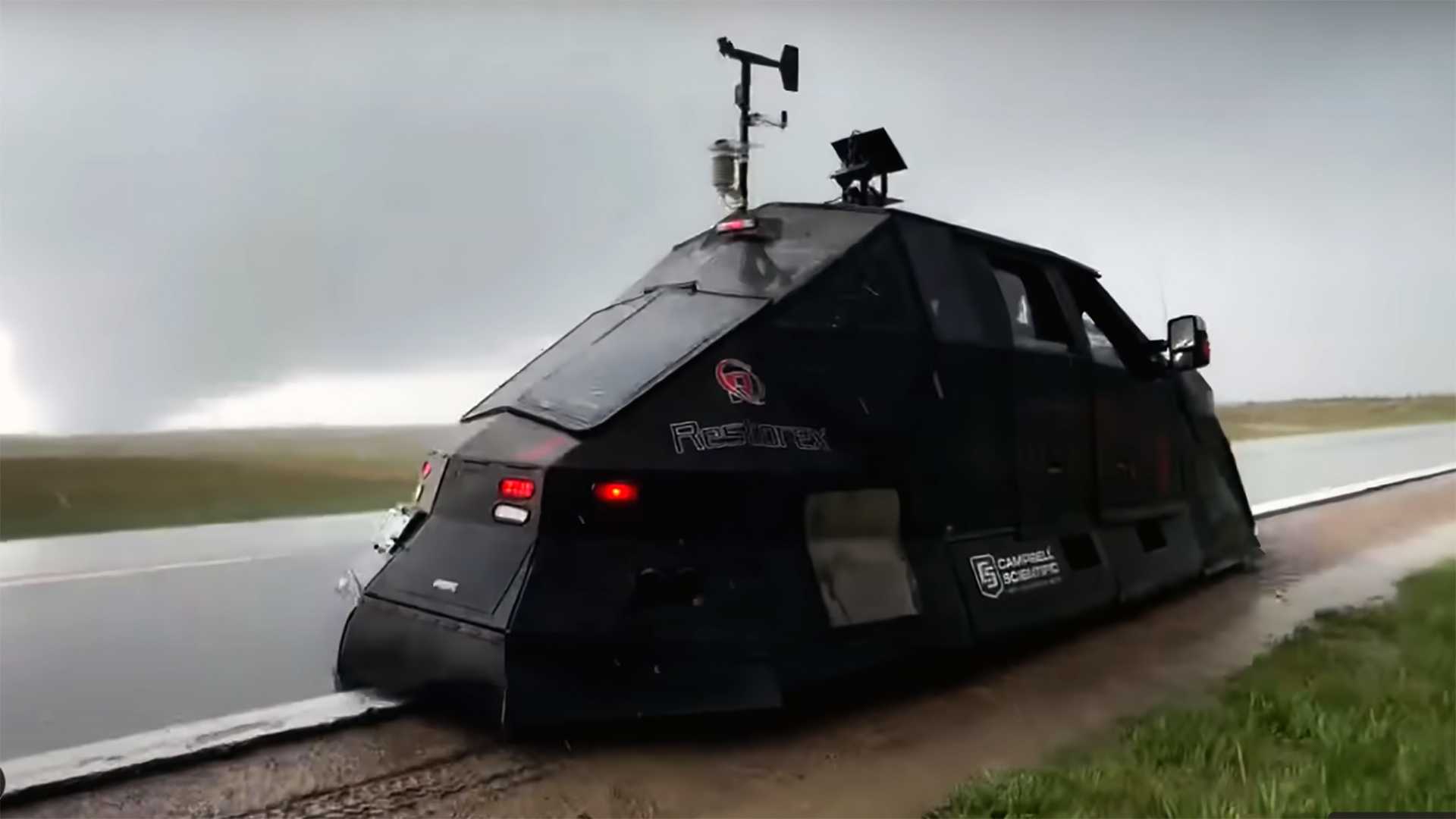 Dom 3 Reed Timer Reed Timmer's Tornado-Mobile Looks Like It Came Out Of the Mad Max Universe