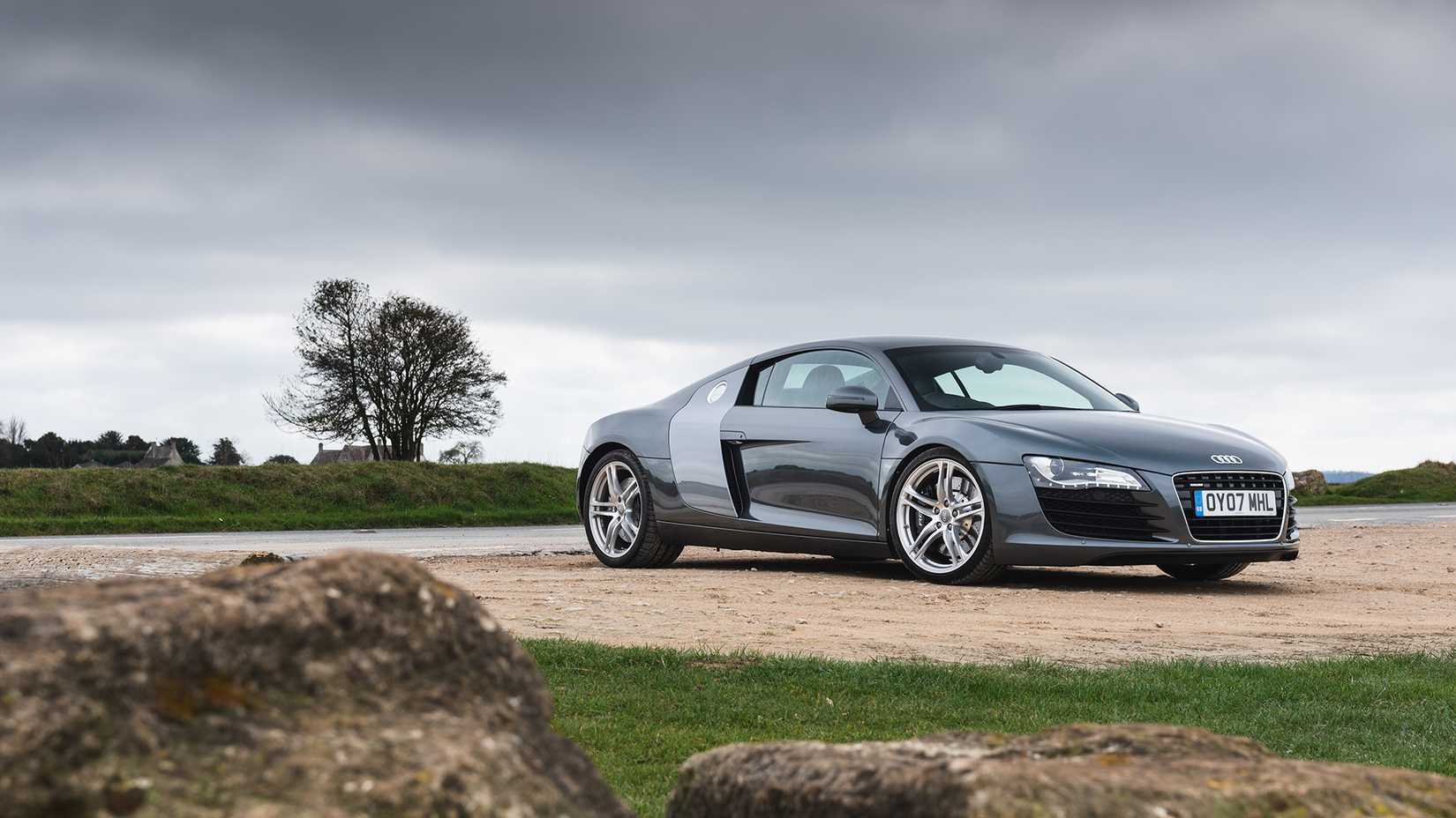 The Best V8-Powered Cars From The Early 2000s Ranked By Price
