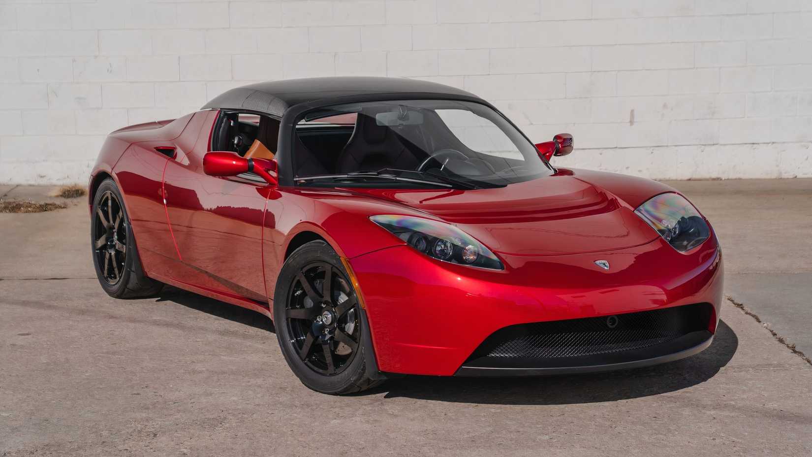 Tesla First Roasters Here's How Much The Original Tesla Roadster Is Worth Today