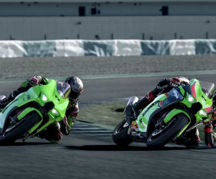 2022 Kawasaki Ninja ZX-10R Duo na pista