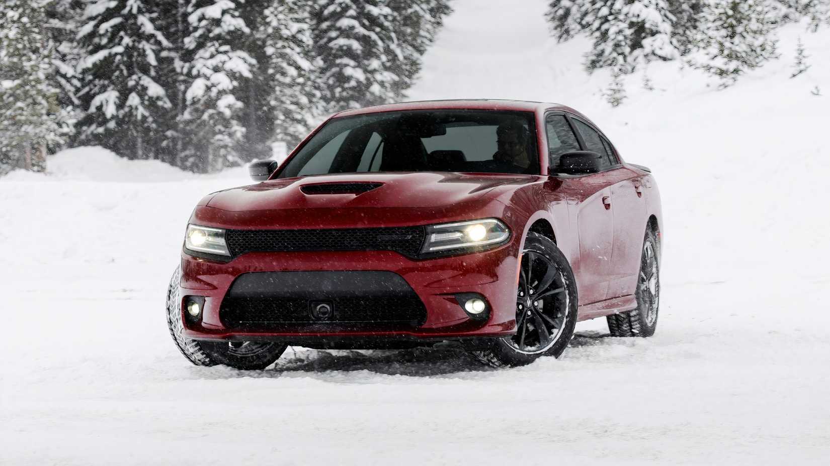 10 Modern Sedans With V6 Engines That Skipped The Turbo Trend