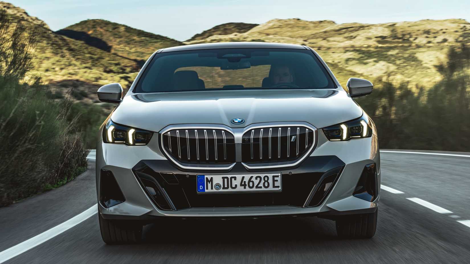2024 BMW Série 5 Frente