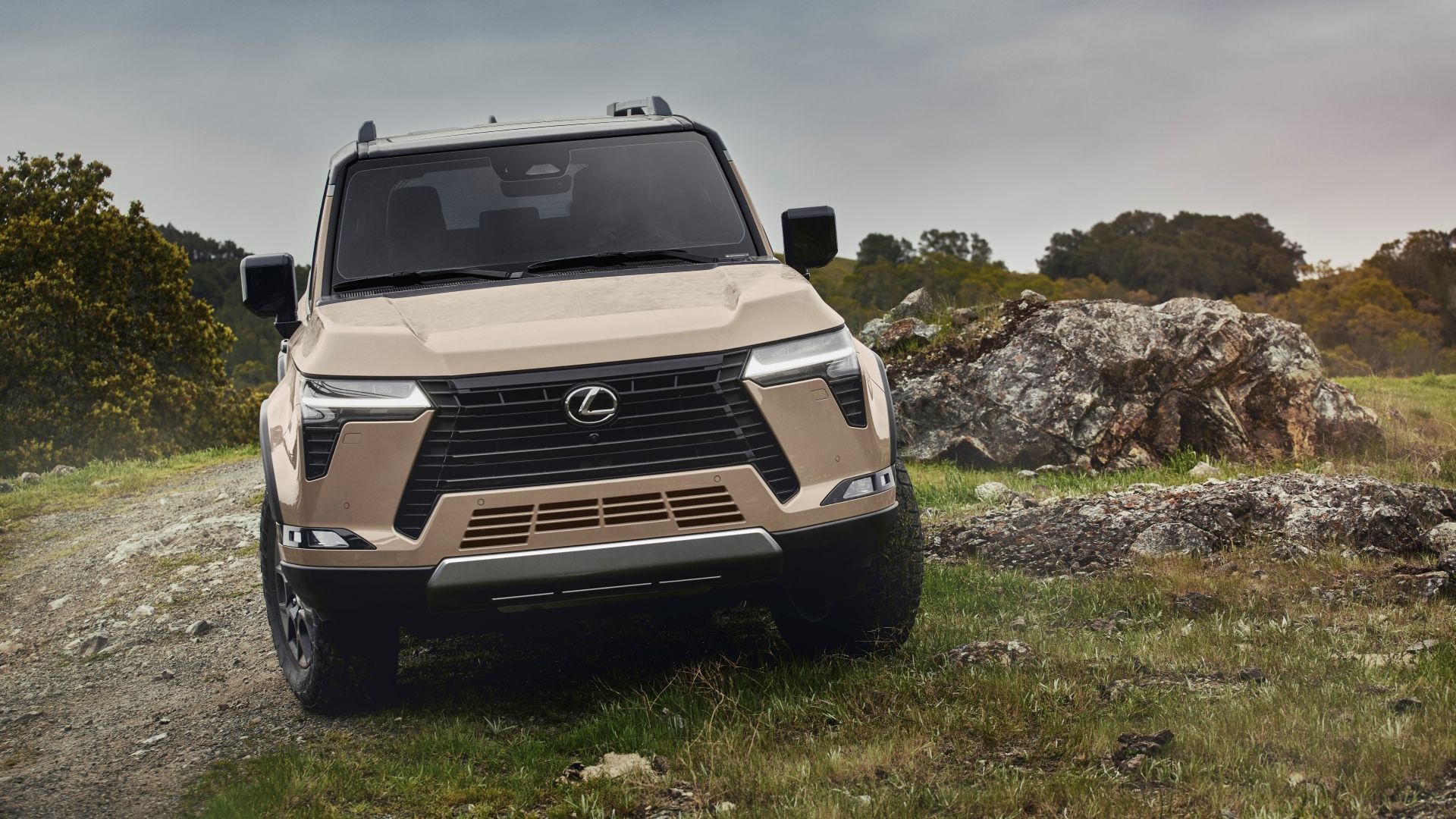 Head on action shot of the 2024 Lexus GX Overtrail