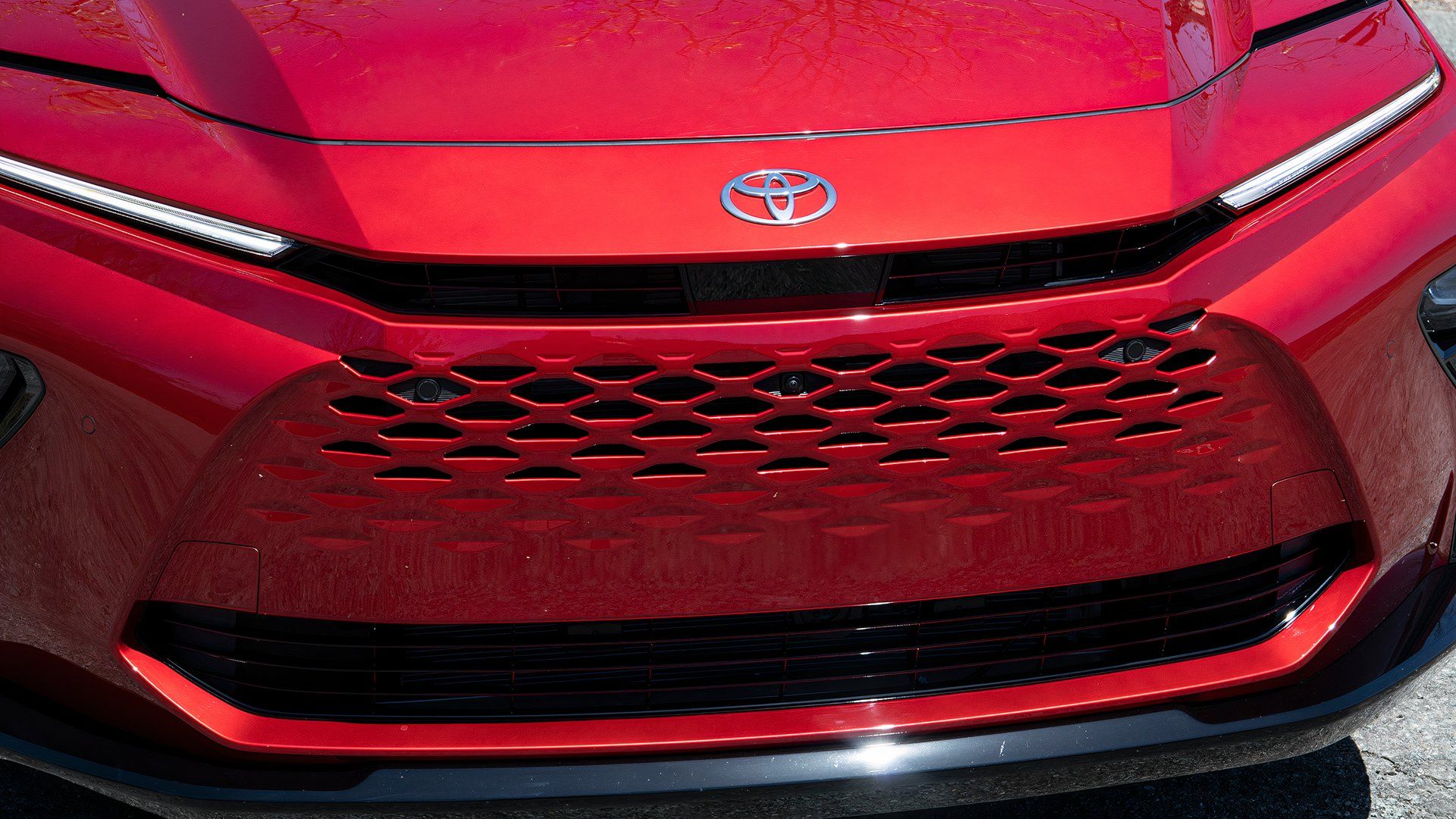 2025 Toyota Crown Signia Grille 2 TopSpeed-1