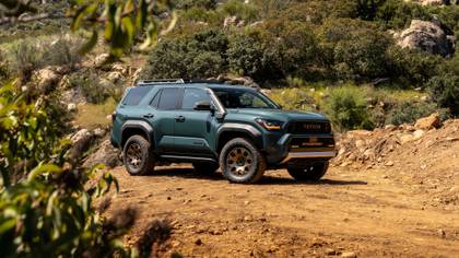 2025_Toyota_4Runner_Trailhunter_Everest parked off-road, side right shot.