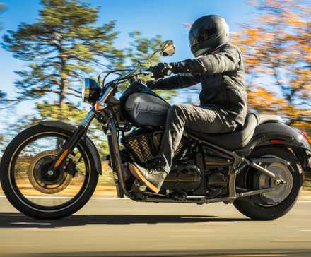 2024 Kawasaki Vulcan 900 Ação lateral personalizada