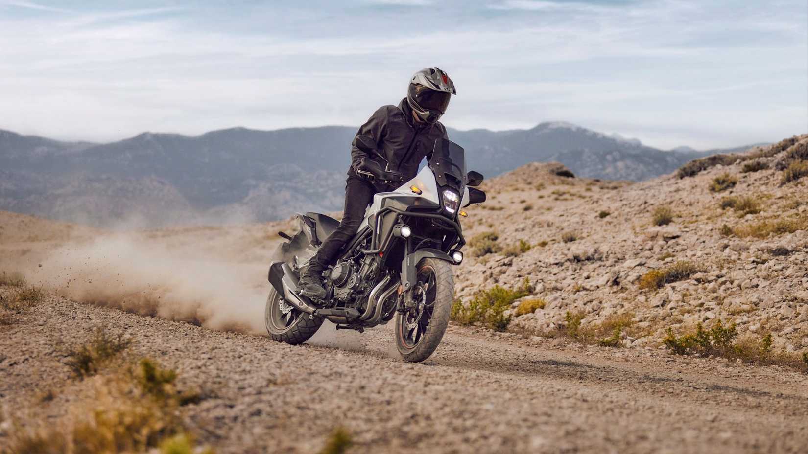 2025 Honda NX500 fora de estrada