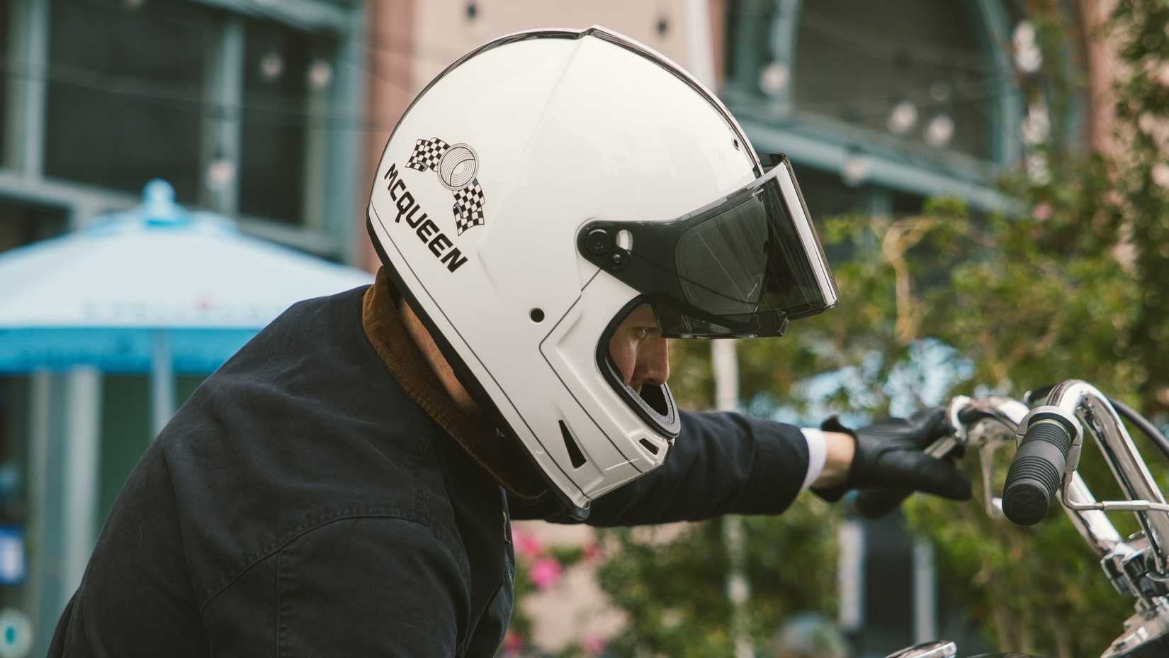 a motocycle and snowboard helmets Giro Neo MIPS Helmet