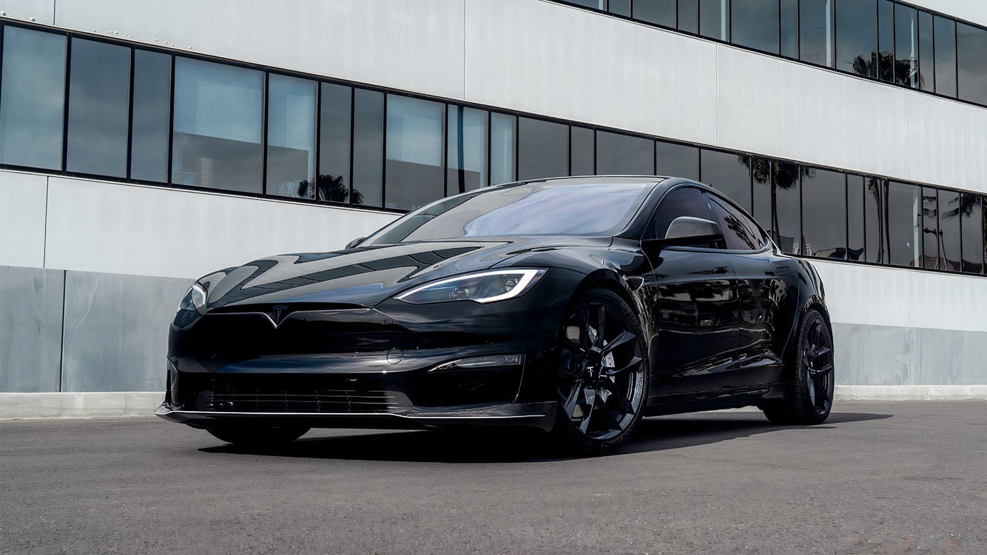 The Best Tesla Lease Deals