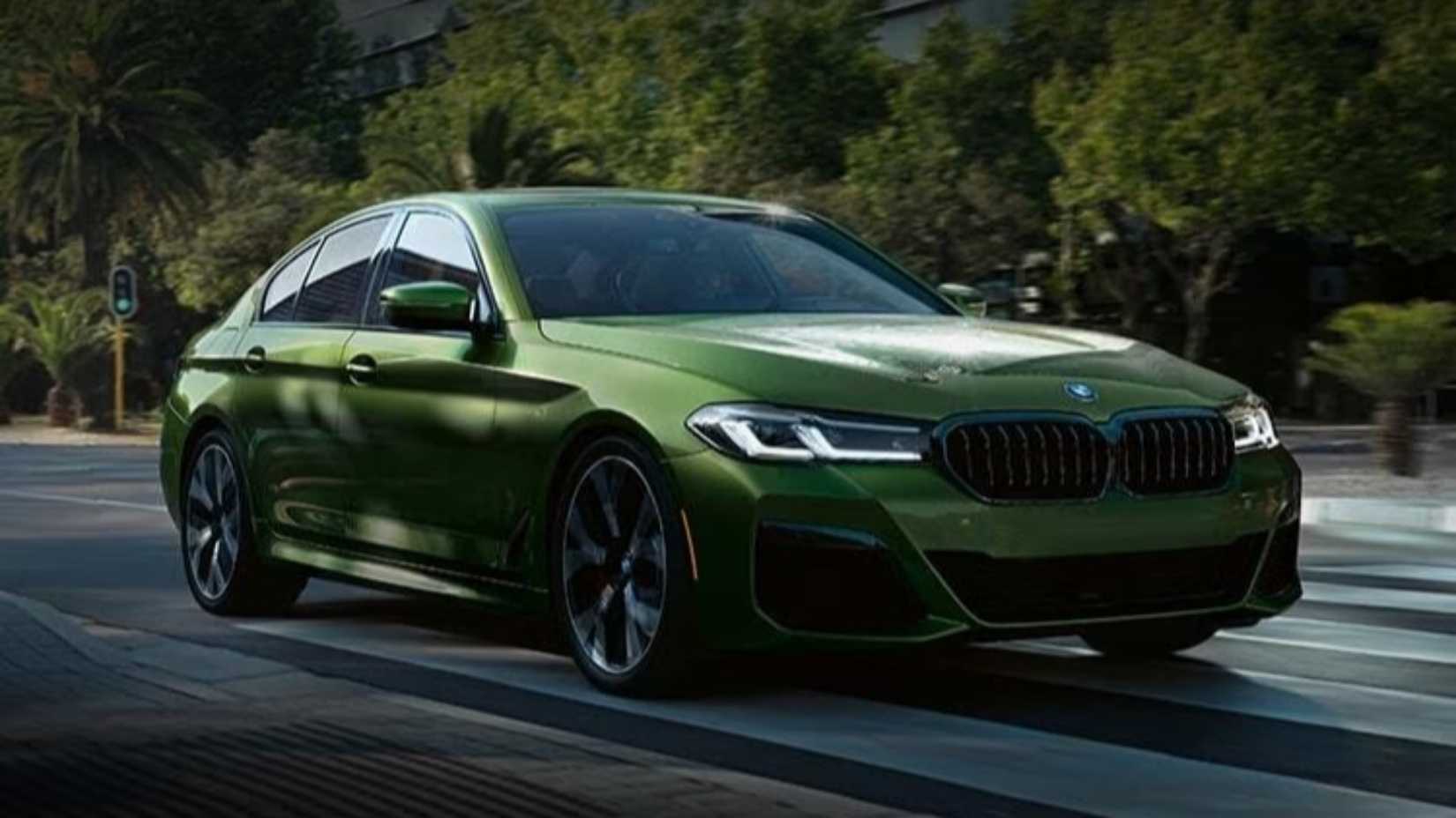 Front 3/4 shot of a 2023 BMW M550i