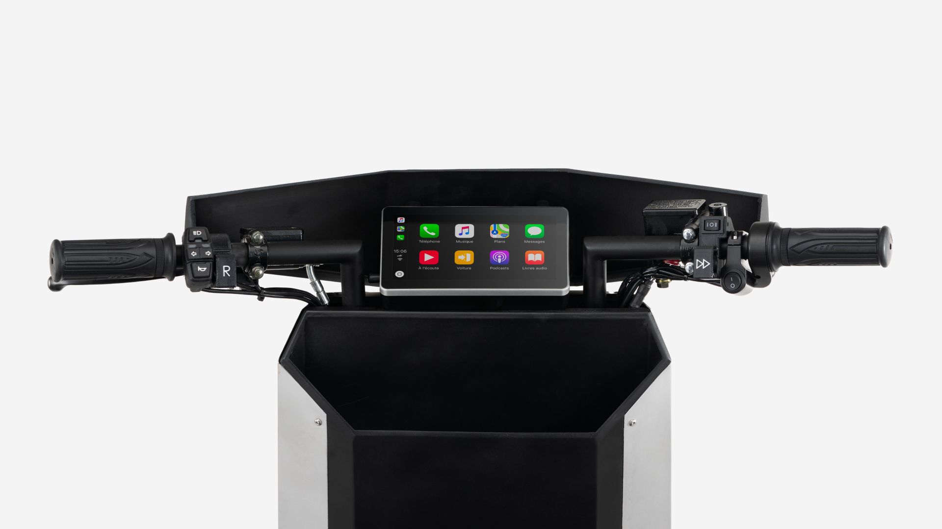 Meet The Cybertruck-Like Electric Scooter: The Infinite Machine P1