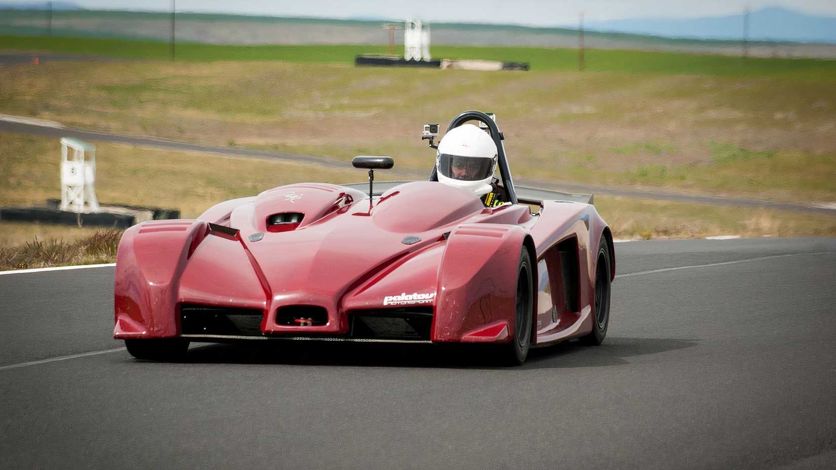 Palatov D1 driving on track