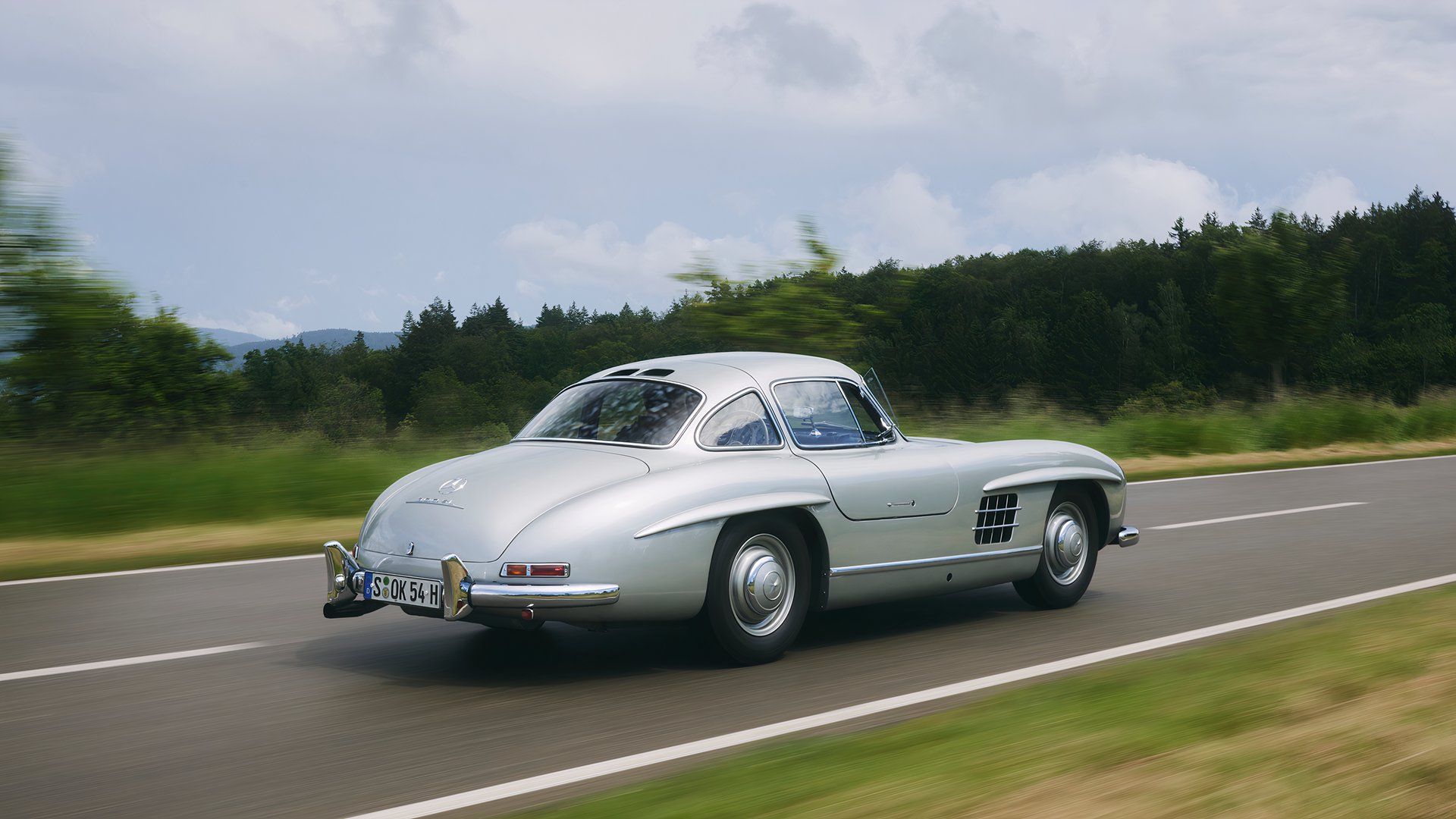 The Legacy Of The Mercedes-Benz 300 SL Gullwing: Mercedes Most Iconic ...
