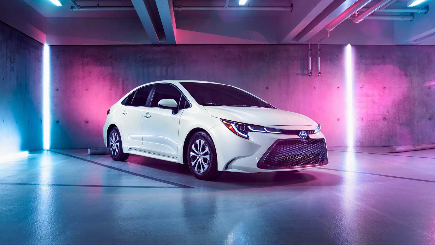 white 2022 Toyota Corolla Hybrid