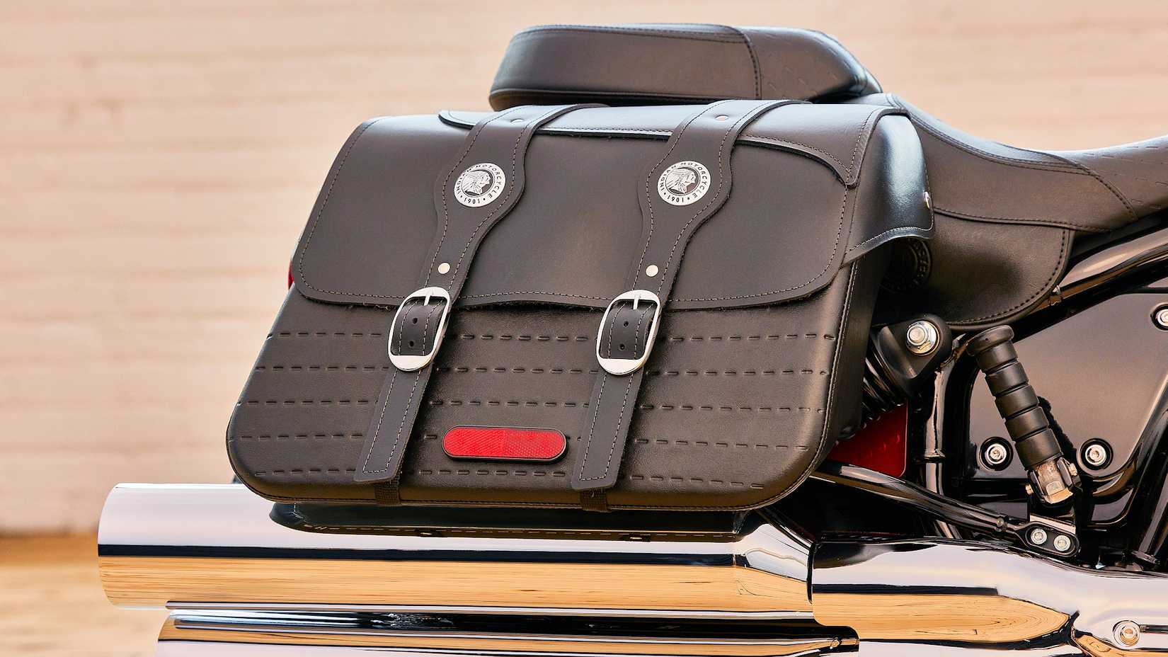 Detalhe de close-up do alforje Super Chief Limited 2023