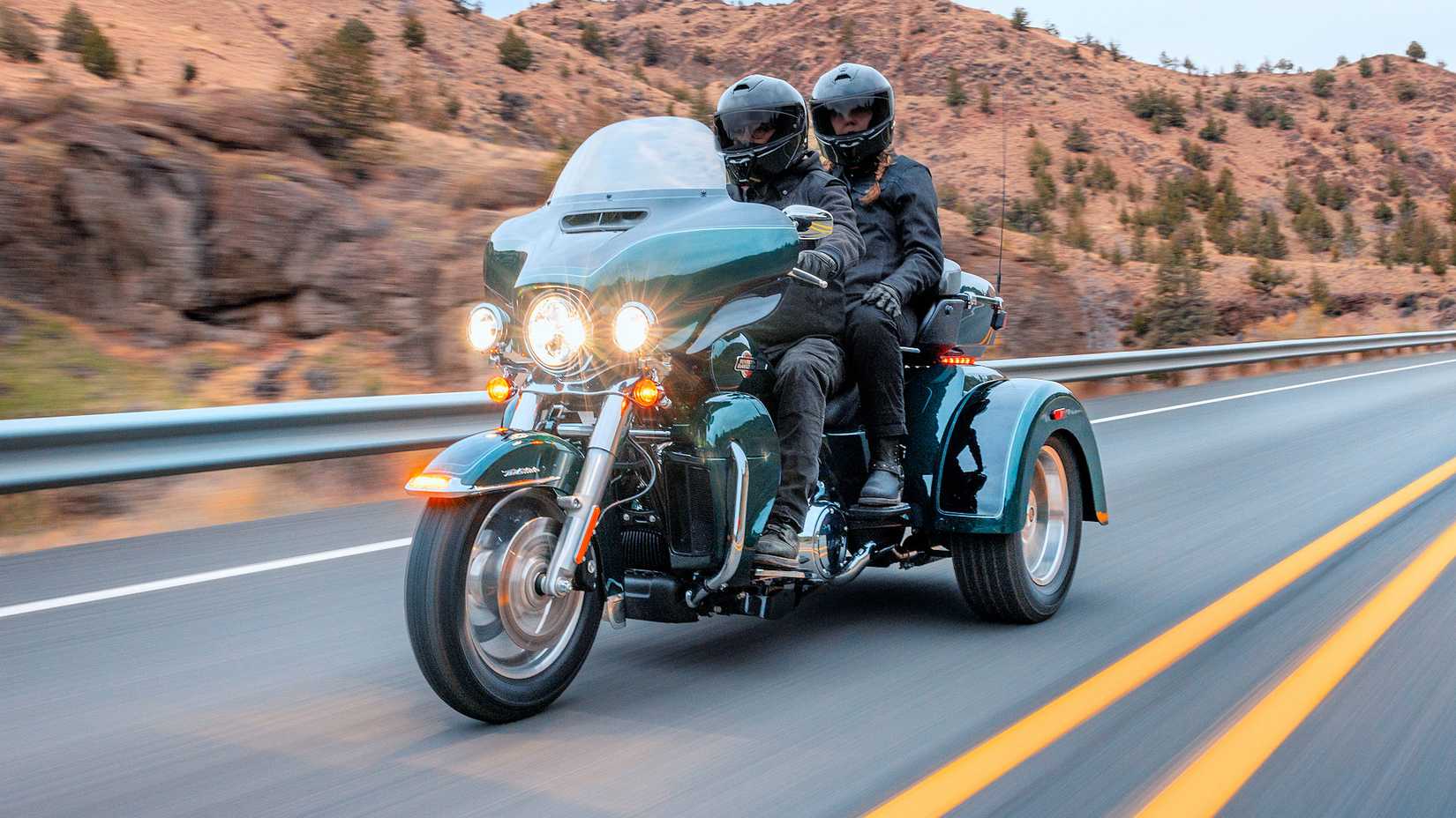 2024 Harley-Davidson Tri Glide Ultra Cruising through the desert
