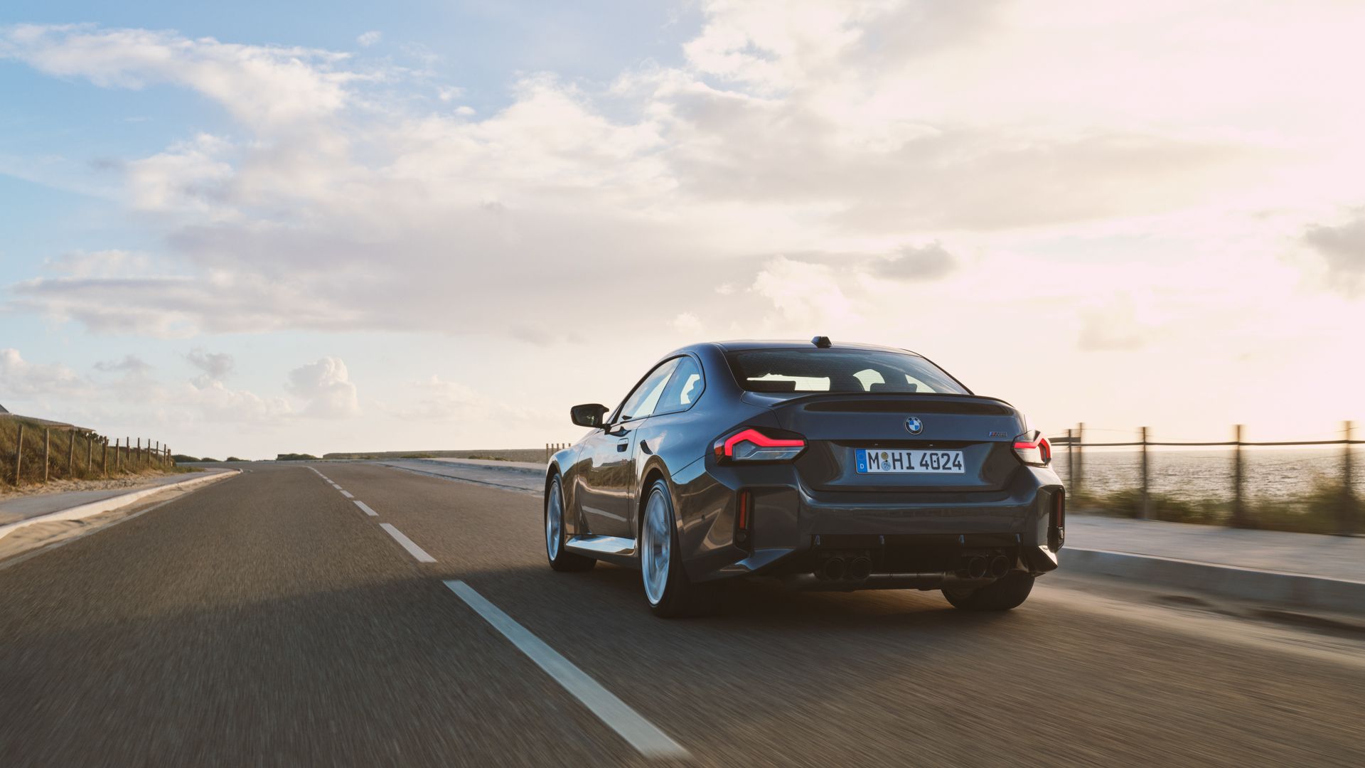 BMW M2-76 2025