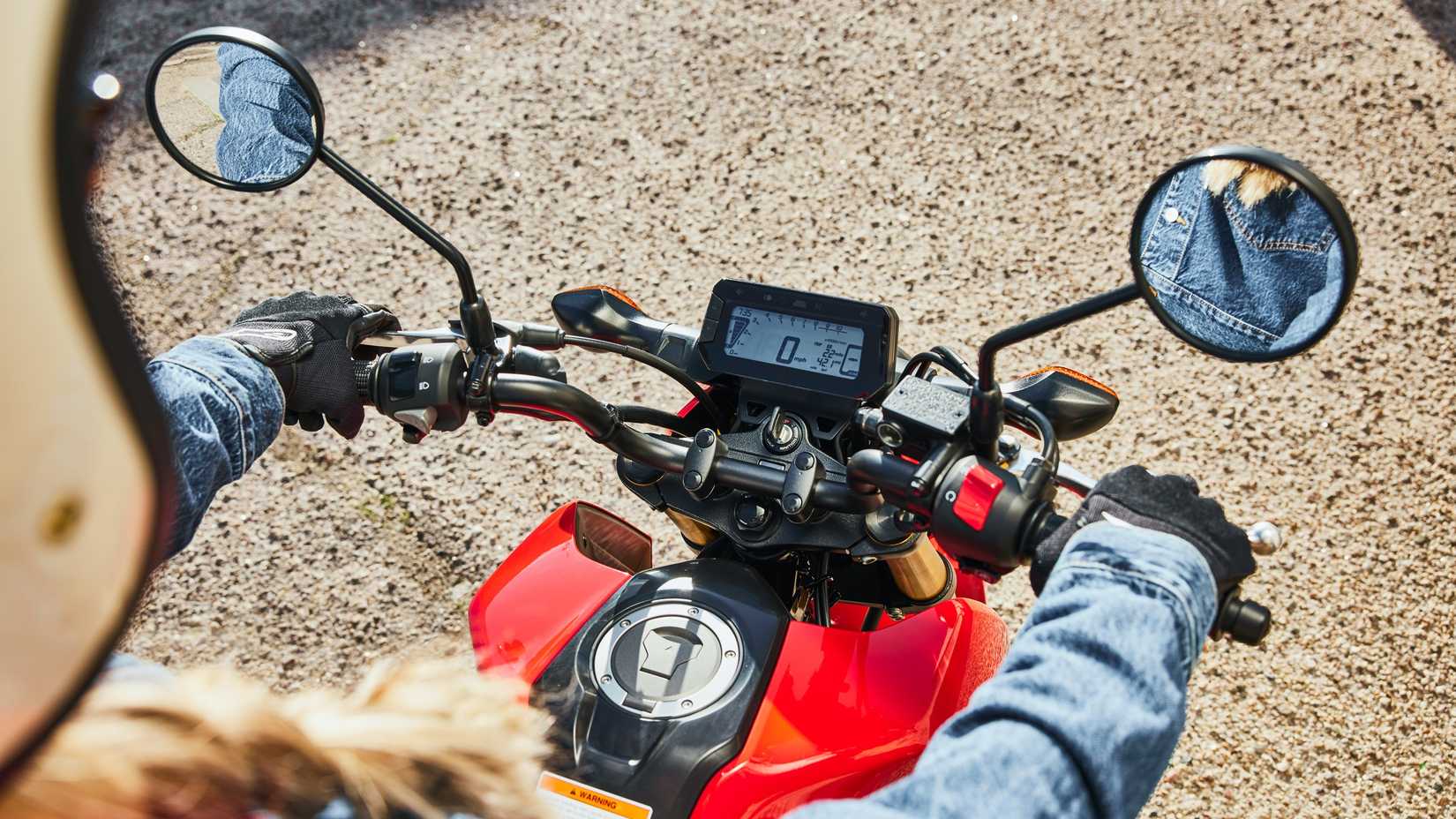 2025 Honda Grom Street Press Photo (6)