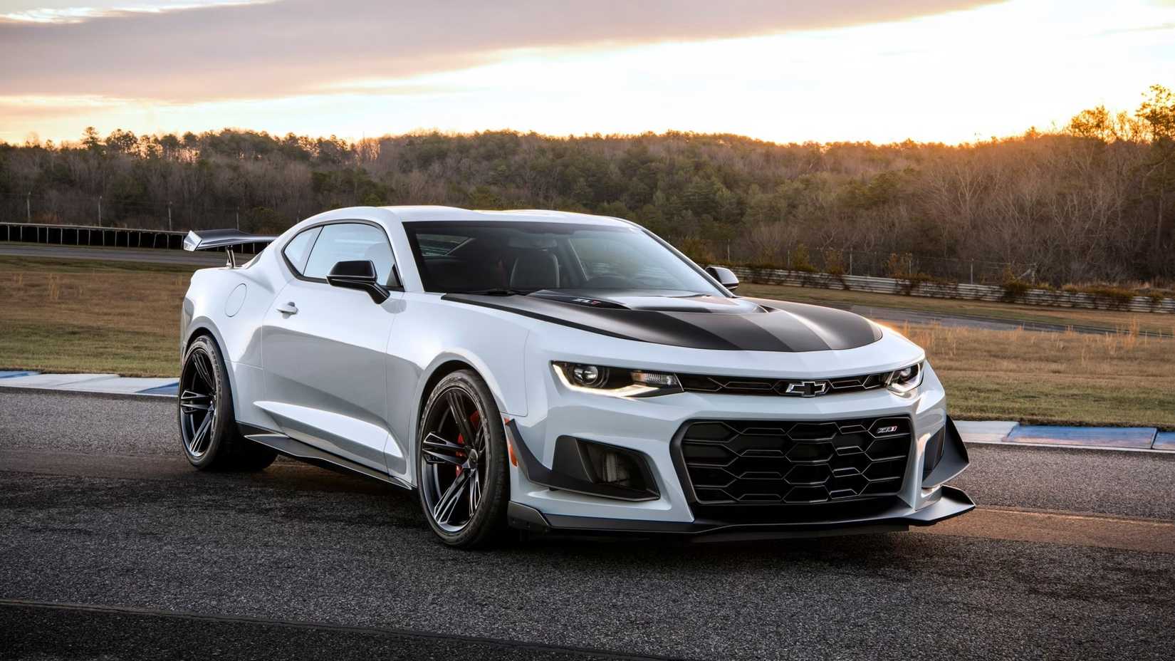 Front 3/4 shot of a 2023 Chevrolet Camaro ZL1