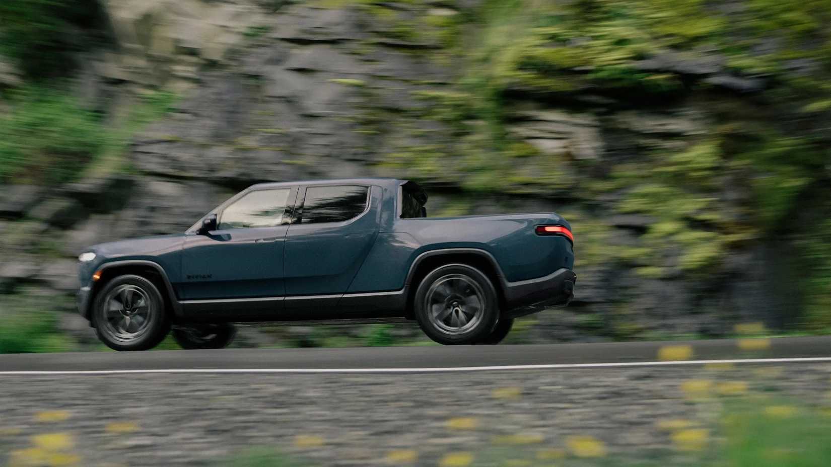Rivian R1T – photo 2
