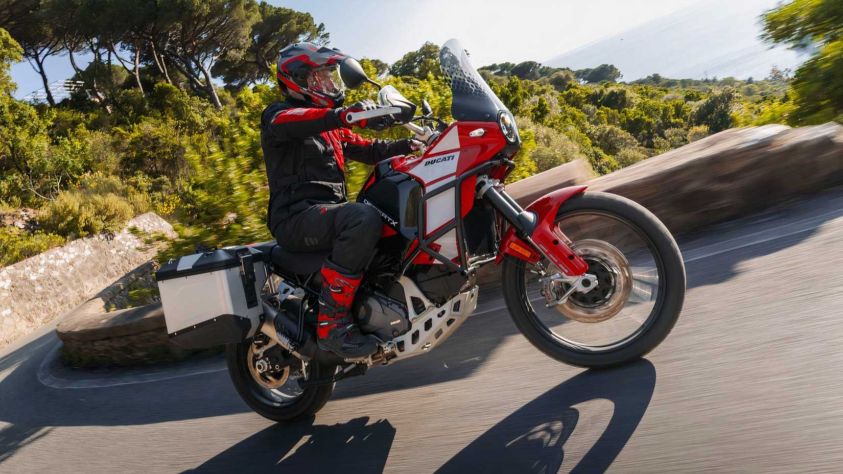 Ação de descoberta Ducati DesertX