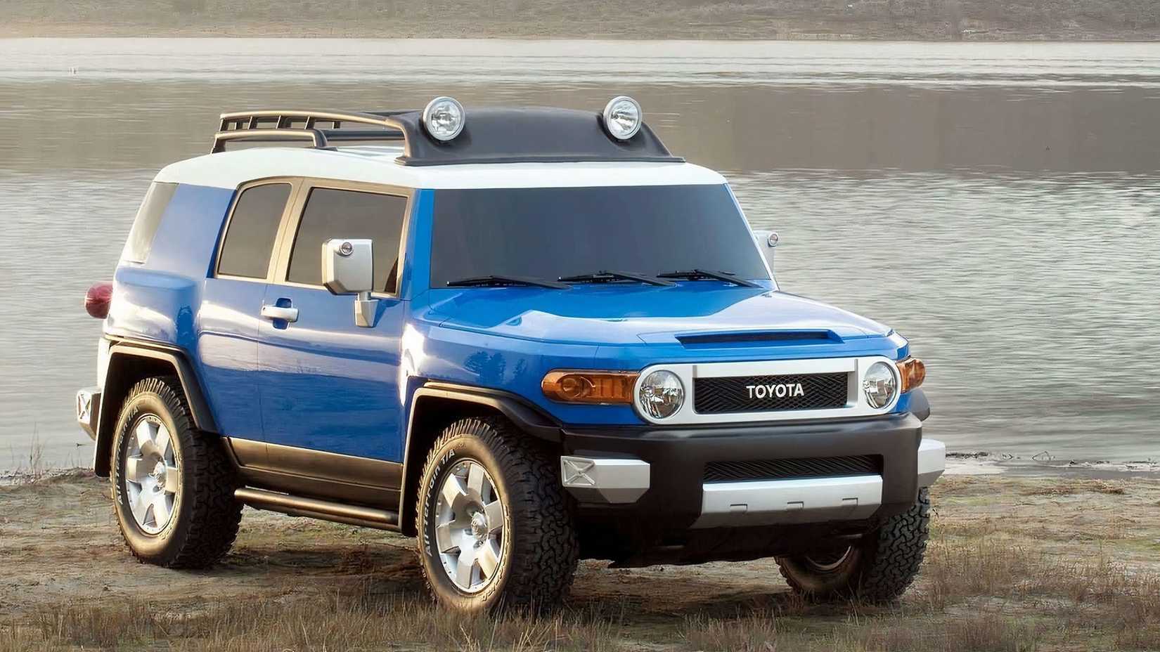 Front 3/4 shot of a 2007 Toyota FJ Cruiser