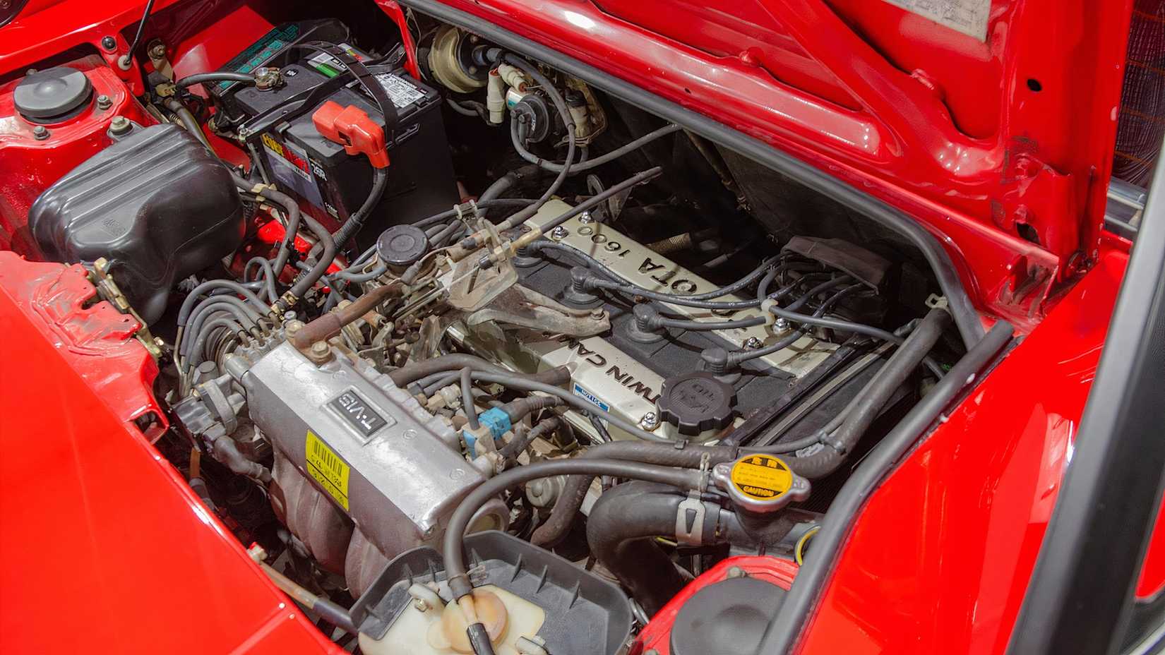 Motor Toyota 4A-GE DOHC 1.6 litros Inline-Four apresentado em 1987 no Toyota MR2