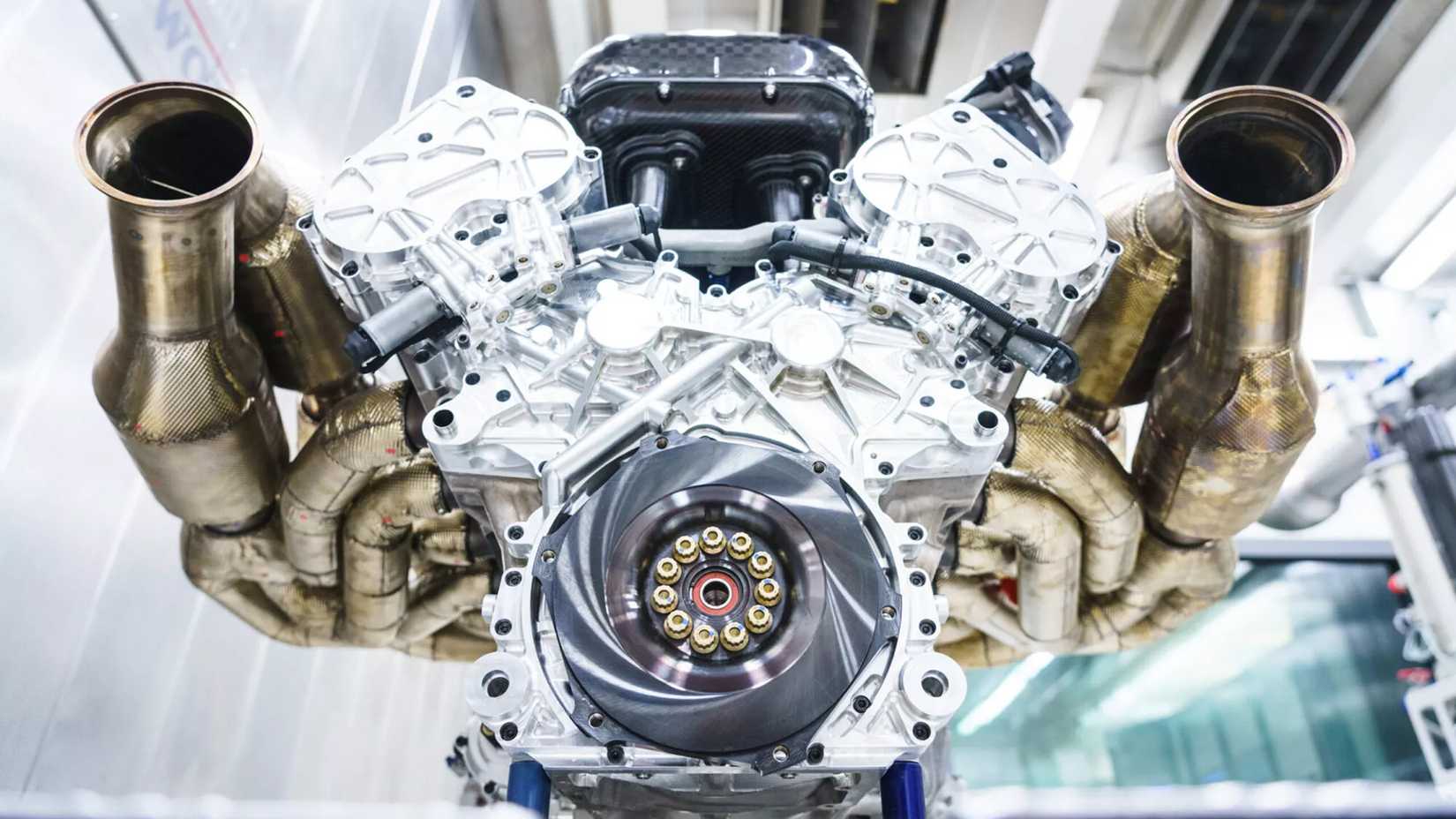 V12 Aston Matin Valkarie Engine -1