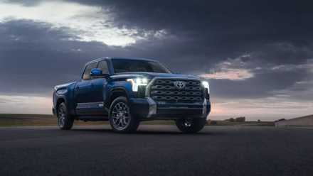toyota tundra front view