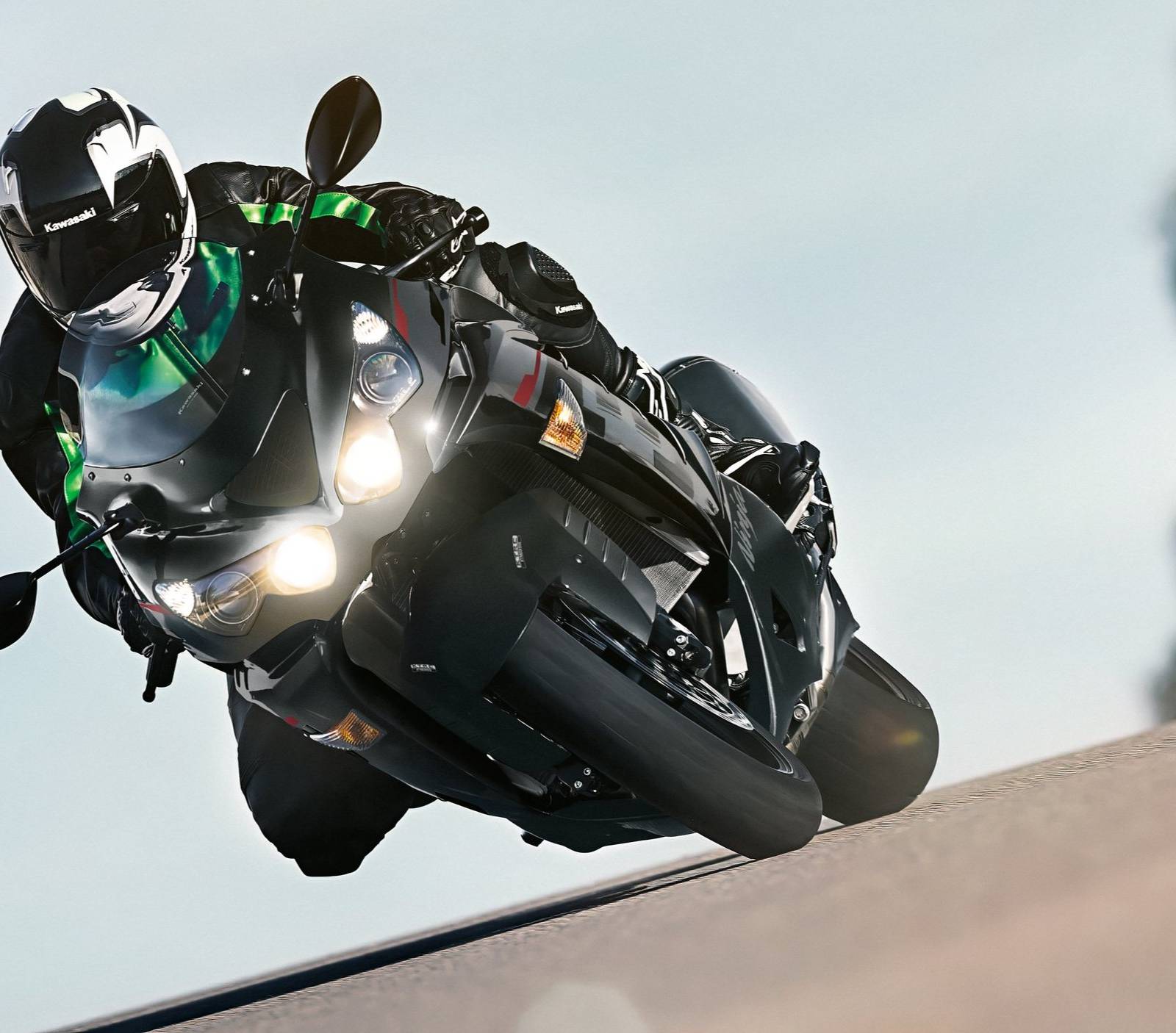 2023-kawasaki-ninja-zx-14r-