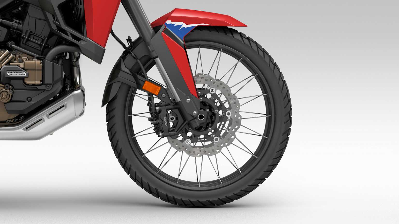 Detalhe da roda dianteira Honda Africa Twin CRF1100L 2024