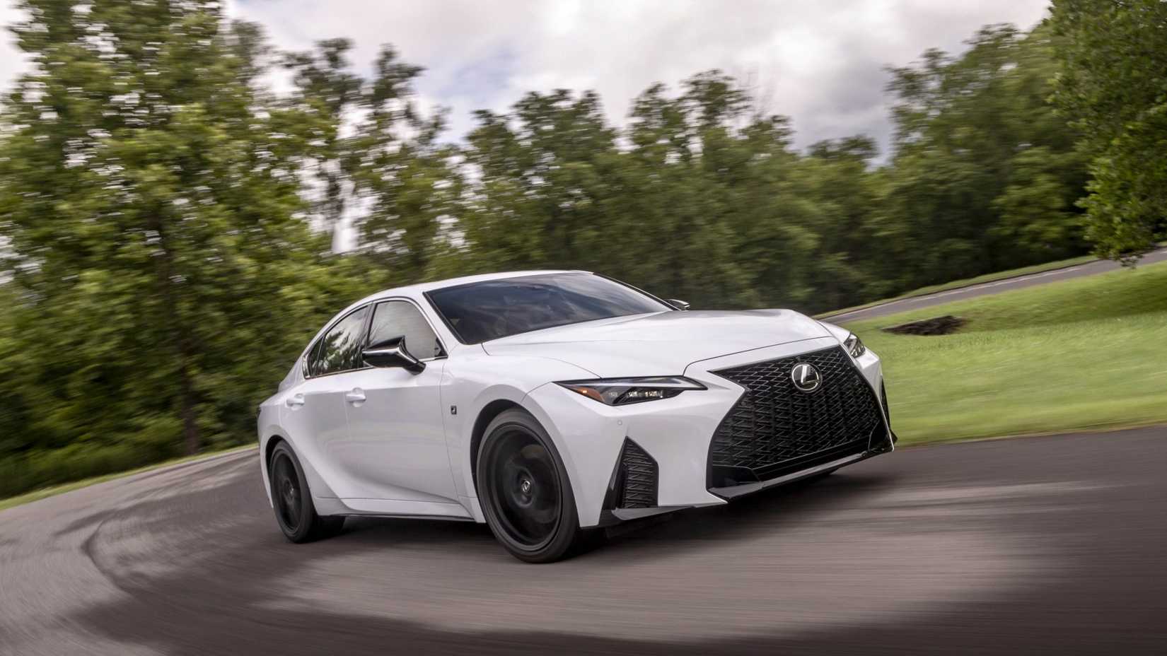 Branco 2024 Lexus IS 350 F Sport-01