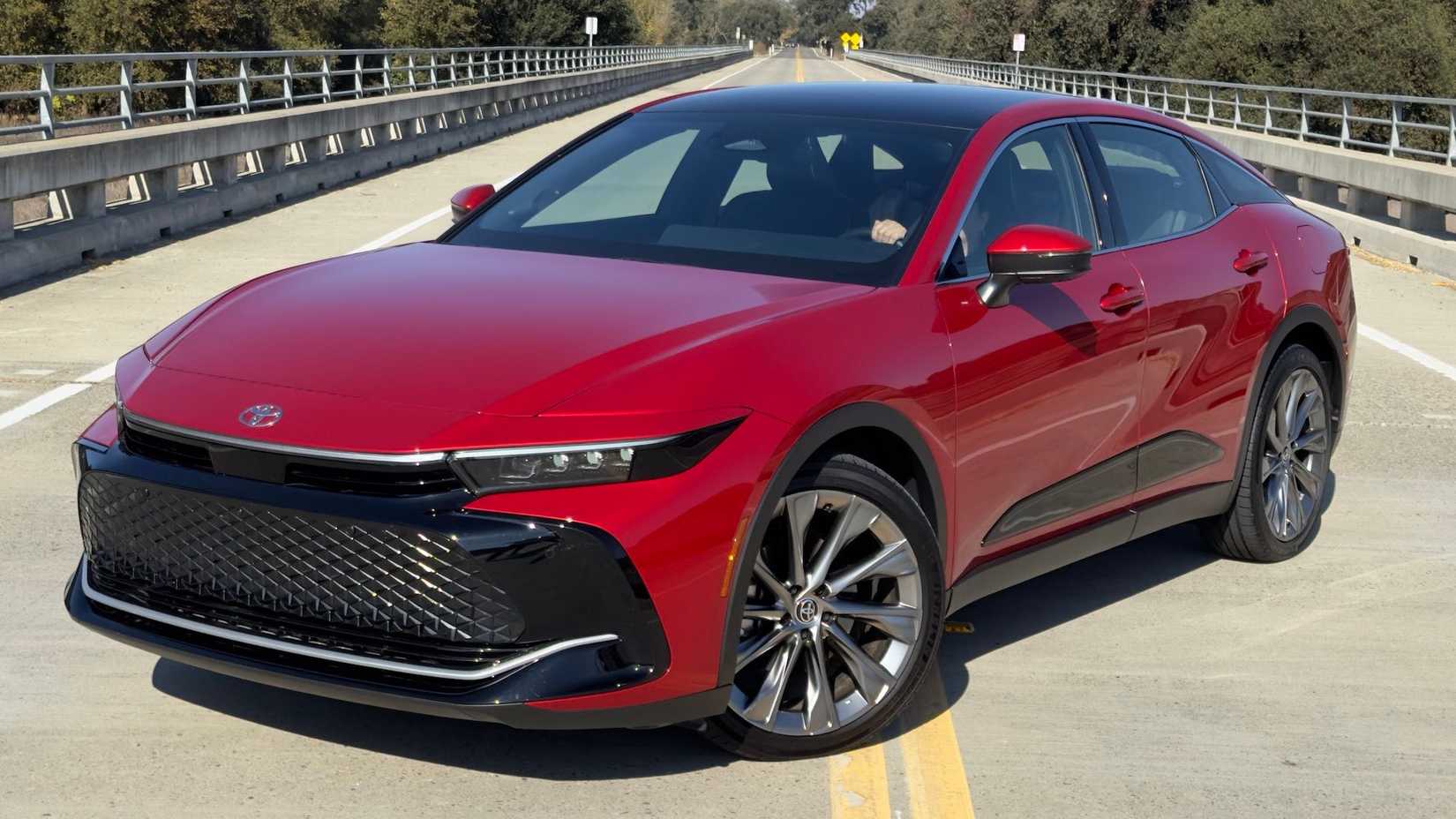 2024 Toyota Crown front 3/4 shot