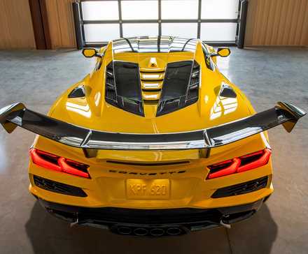 2025 janela rachada de Chevrolet C8 Corvette ZR1 e spoiler traseiro