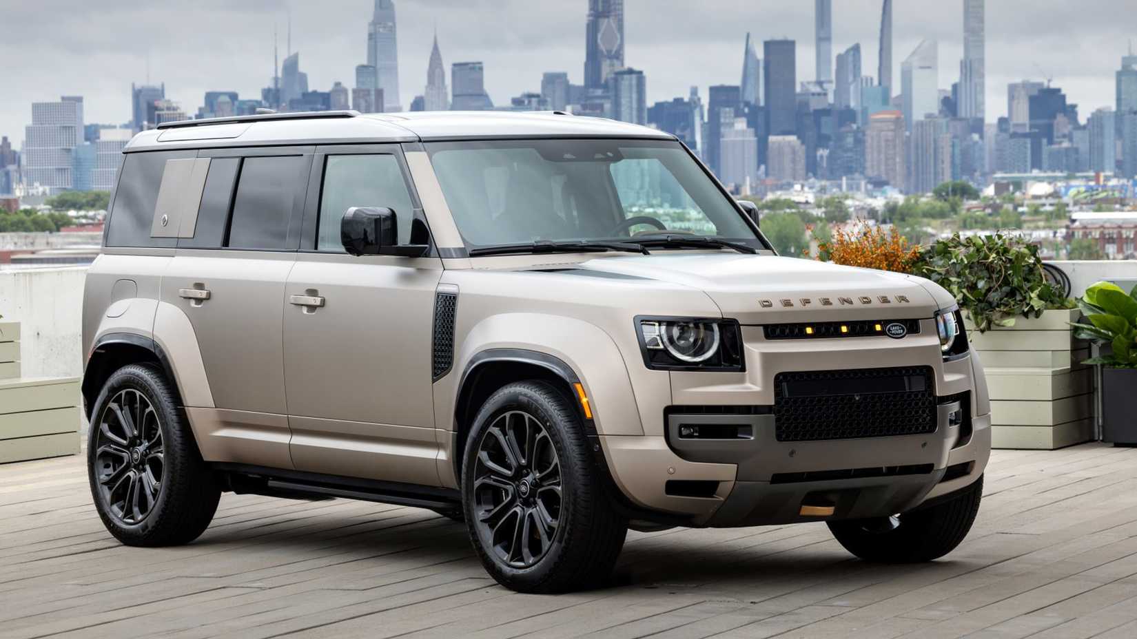 2025 Land Rover Defender OCTA - NYC Event-3