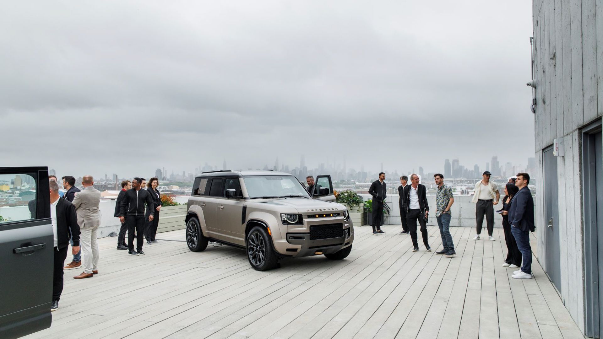 新品未開封Land Rover Epic New Defender New 2025 Land Rover Defender 110 V8 4D Sport Utility in Warwick