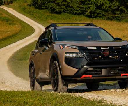 Exterior do Nissan Rogue Rock Creek 2025 (17)