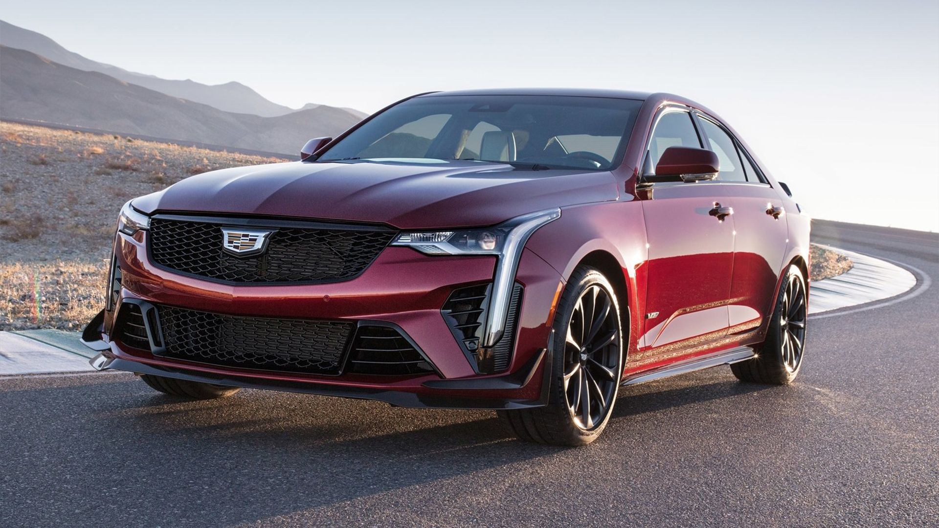 Cadillac CT4-V Blackwing vermelho