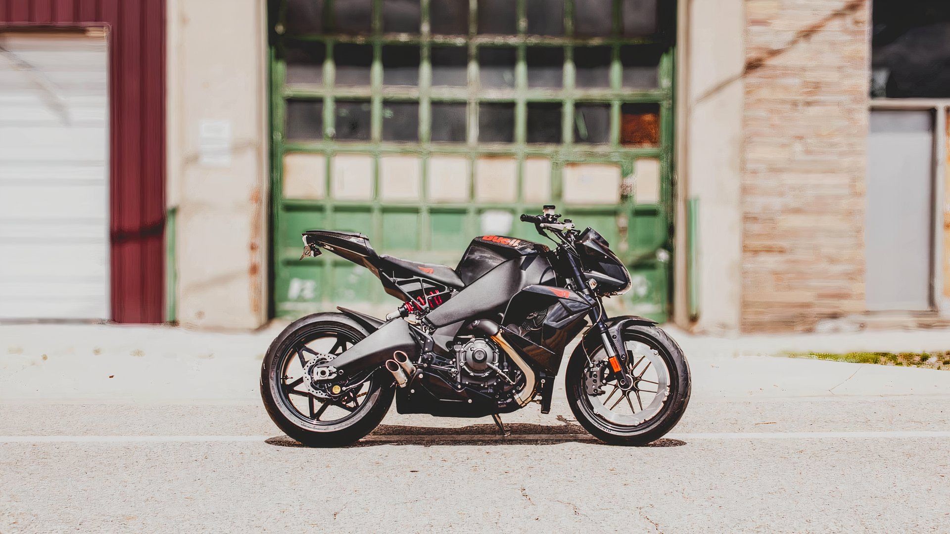 Buell 1190SX Side View
